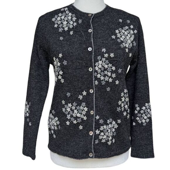 Vintage 90s Y2K Gray Knit Cardigan Sweater White Embroidered Flower Small P Wool - Picture 1 of 10